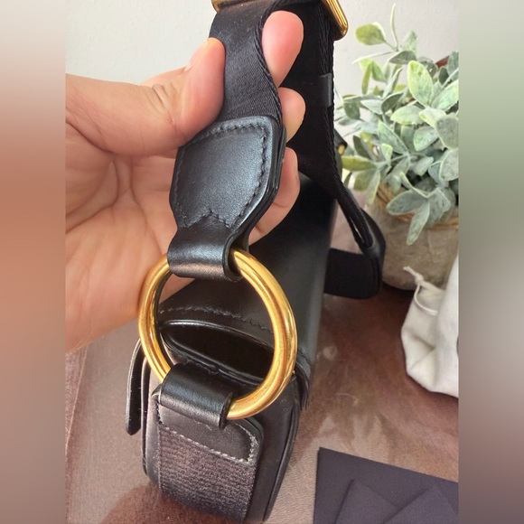 Authentic Prada 1BD302 Pattina in Pelle Vitello Black Leather. - Picture 11 of 16